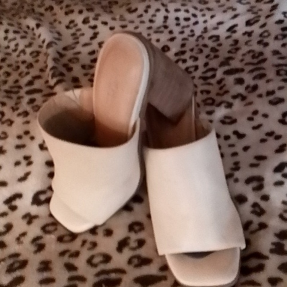 Cream mules with chunky heel
